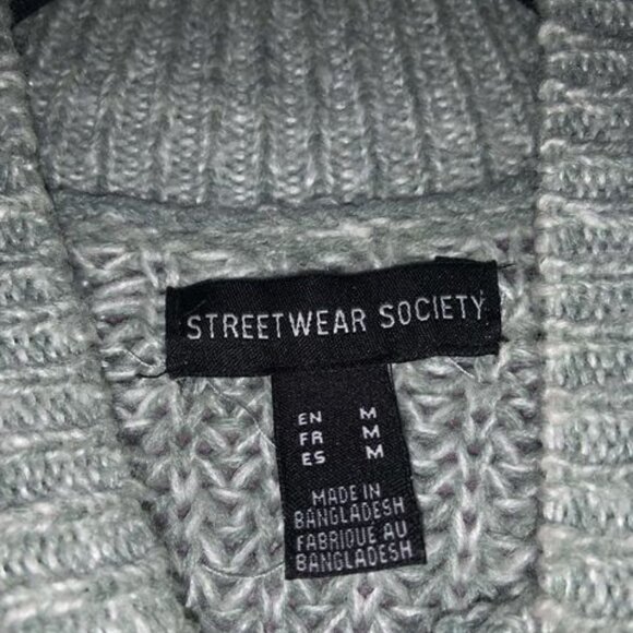 Streetwear Society Long-Sleeve Cropped Sweater - Picture 3 of 3